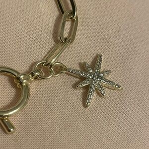 Gold star bracelet